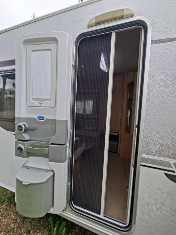CARAVAN ROULOTTE KNAUS 4 POSTI LETTO DINETTE FERRO DI CAVALLO LETTI GEMELLI CAMPEGGIO CAMPER GENERALI USATI 1594 - Foto 4