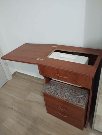 Vendo macchina da cucire Necchi mai usata - Foto 3
