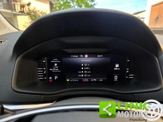 SKODA Karoq 2.0 TDI SCR DSG Executive 150 CV rif. 23774484 - Foto 10