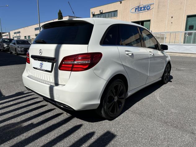 Mercedes-Benz Classe B B 200 d Automatic Business Plus - Foto 6