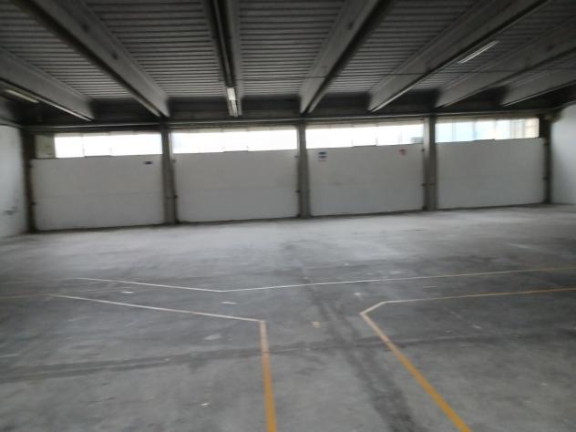 Capannone commerciale in affitto a Carrara 800 mq Rif: 1063490 - Foto 2