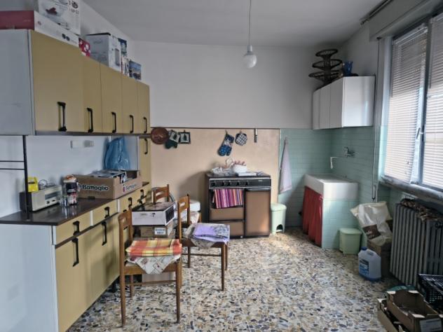 Appartamento centrale da ristrutturare. - Foto 10