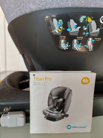 Seggiolino Auto BebeConfort Titan Pro gruppo 1/2/3 9-36Kg - Foto 2
