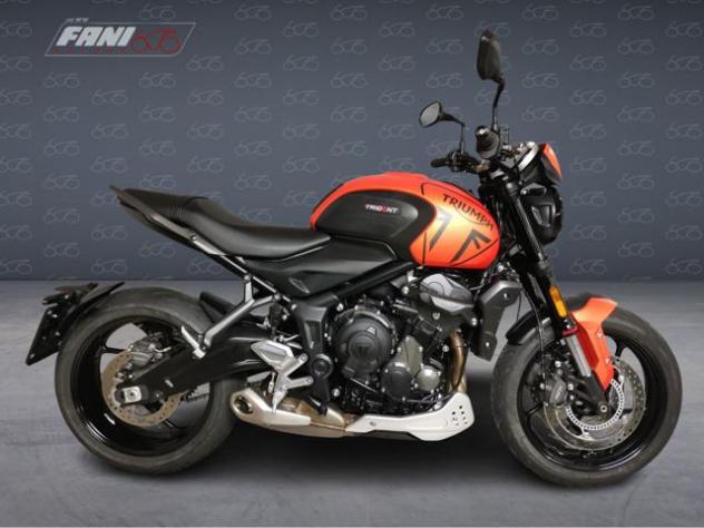 TRIUMPH Trident 660 BAJA ORANGE rif. 23821097