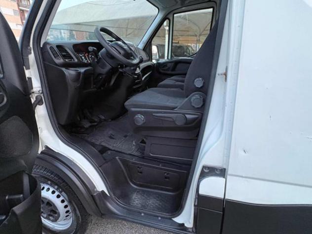 IVECO Daily 35S12V 2.3 HPT PC-TN rif. 23412123 - Foto 9