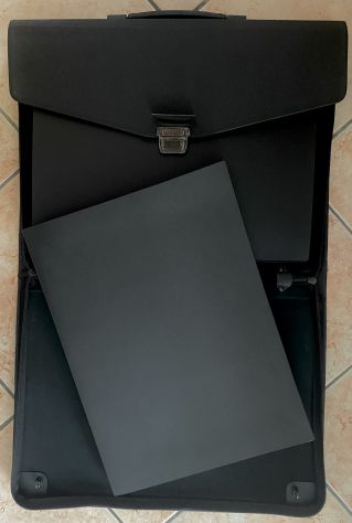 Valigetta portfolio rigida nera antigraffio - Foto 5