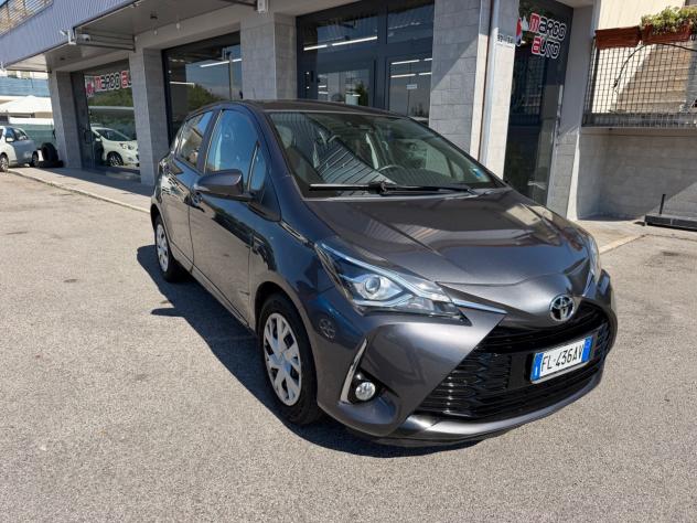 Toyota Yaris 1.0 Benzina Neopatentati - Foto 3