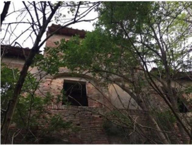 Immobile in asta di 414 m² con più di 5 locali e box auto in vendita a Chiusi - Foto 9