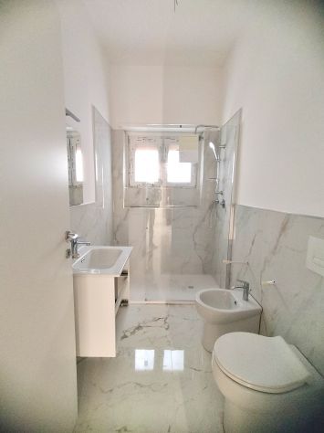 Delizioso e ristrutturatissimo bi/trilocale a Ostia Levante - Foto 9