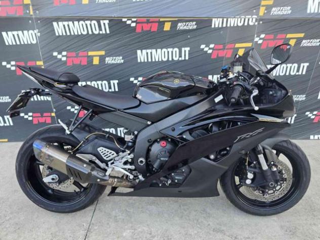 YAMAHA YZF R6 Completo Akrapovic Video 360 rif. 23999942