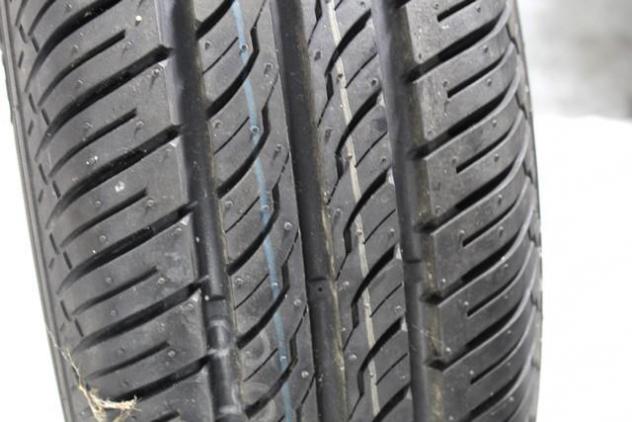 K9965G75540 RUOTA DI SCORTA KUMHO 175/65 R14 82T KIA RIO 1.3 60KW 5P B 5M (2004) RICAMBIO USATO CON CERCHIO IN FERRO DA 14 POLLICI 4 FORI T14X5,5JJ IN - Foto 9