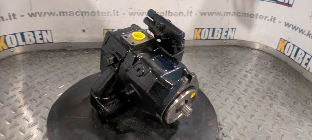 Pompa per trattore New Holland TN75D - Foto 2