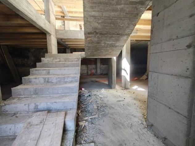 In baita in fase di ristrutturazione BILOCALE CON GIARDINO - Foto 15