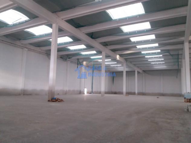 Immobile di 14305 m² con più di 5 locali in affitto a Origgio - Foto 7