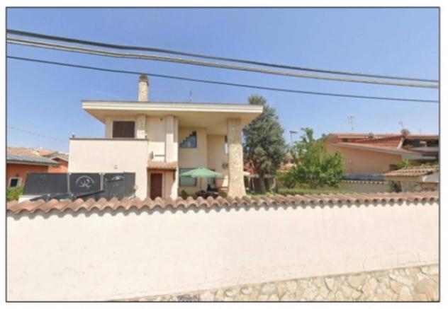 Immobile in asta di 321 m² con più di 5 locali e box auto in vendita a Ciampino - Foto 3