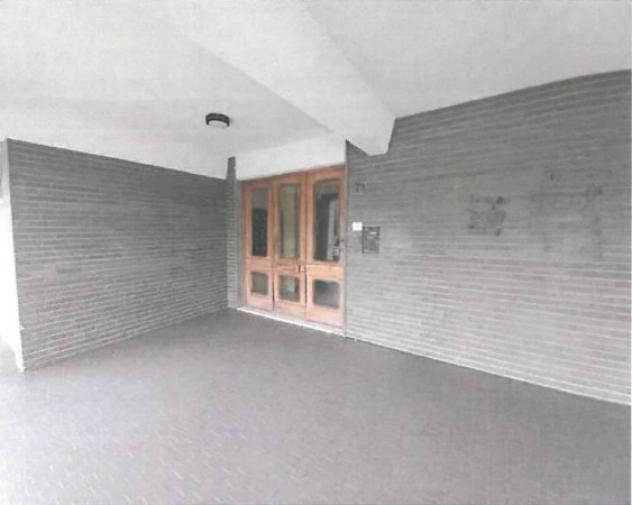 Immobile in asta di 128 m², box auto in vendita a Prato - Foto 2