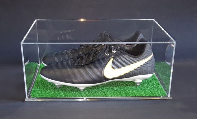 Teca - vetrina per scarpe da calcio, football in PLEXIGLASS con prato ESCLUSIVA!