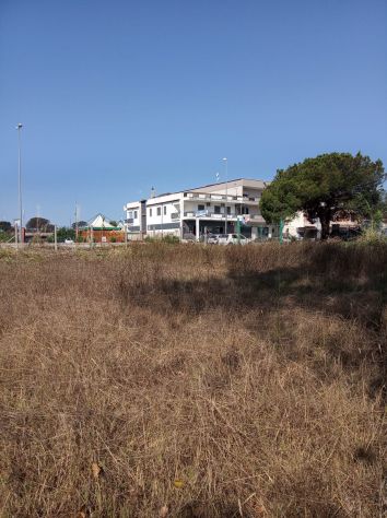 RIF. 272 TERRENO FRONTE DOMIZIANA IN VENDITA