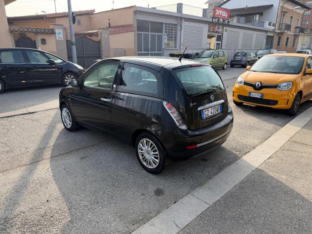 Lancia Ypsilon 1.4 Platino Ecochic GPL - Foto 2