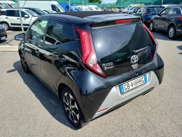 Toyota Aygo Connect 1.0 VVT-i 72 CV 5 porte x-wave MMT/ NEOPATENTATI - Foto 3