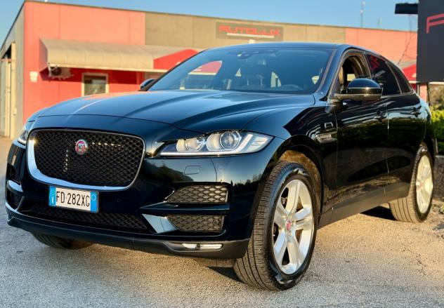 Jaguar F-Pace 2.0 D 180 CV AWD aut. Portfolio 2017 - Foto 6
