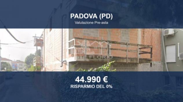 Immobile in asta di 120 m², box auto doppio in vendita a Padova