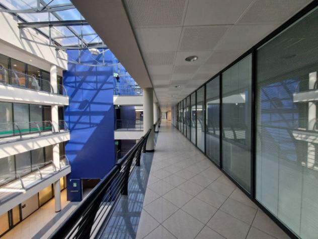 Immobile di 240 m² con 1 locale in affitto a Pero - Foto 6
