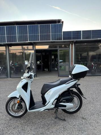 HONDA SH 150 . rif. 24091682