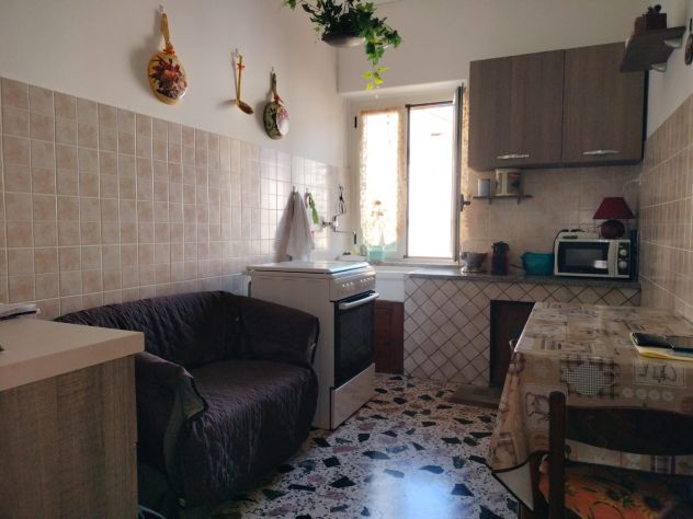 IMMOBILE PANORAMICO SEMI-INDIPENDENTE SU DUE LIVELLI NEL BORGO DI LAURINO - Foto 3