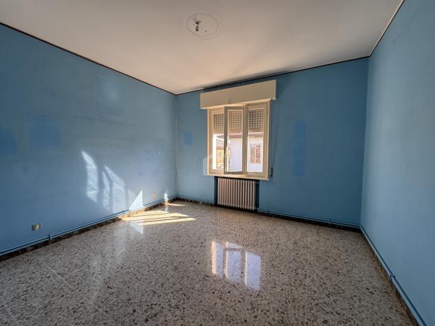 Suzzara vendesi appartamento 4 vani 150 Mq - Foto 2