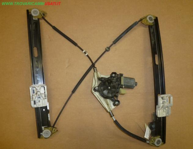 ALZACRISTALLO ELETTR. PORTA ANT. D. 2 PIN SEAT LEON (5F) 5p / SC 3p  Carrozzeria  Lamierati esterni  Porte  Alzacristallo por SEAT - LEON - 01-01-2013
