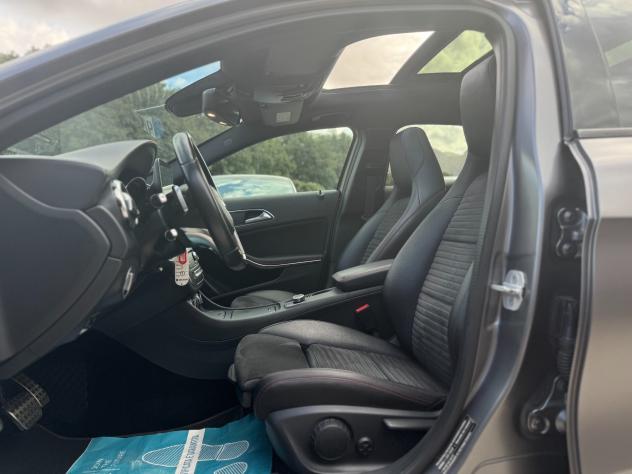 Mercedes-benz GLA 200 d Automatic Premium - Foto 9