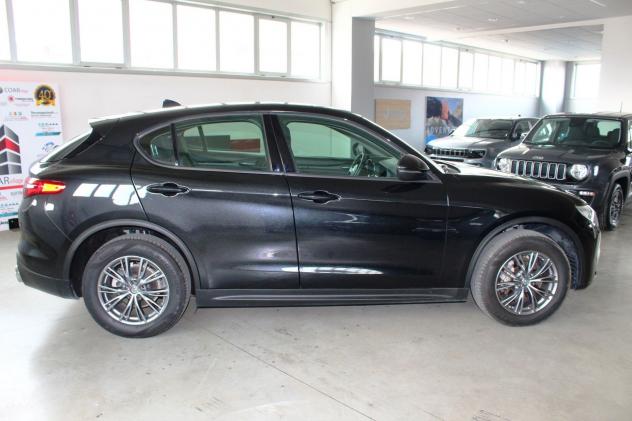 Alfa Romeo Stelvio Stelvio 2.2 t Business Q4 180cv auto - Foto 6