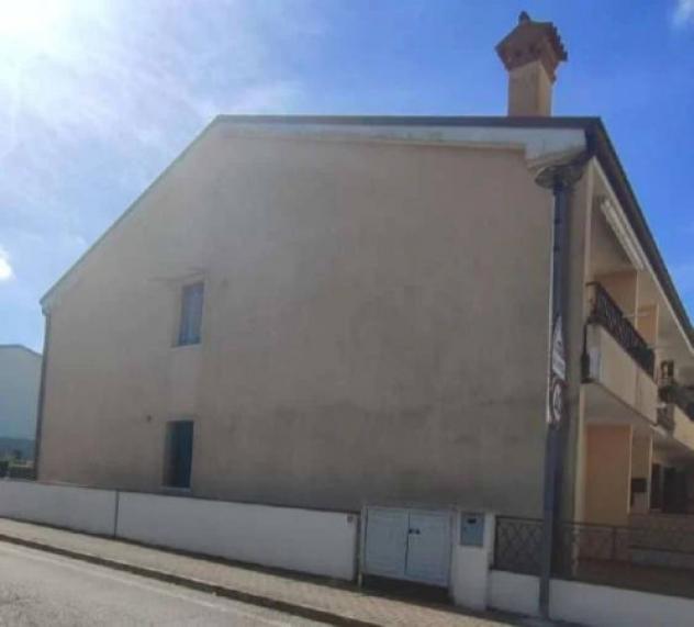 Immobile in asta di 81 m², box auto in vendita a Paese - Foto 2