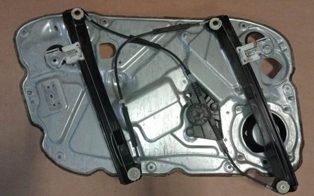 ALZACRISTALLO ELETTRICO PORTA ANT.DX (Solo Meccanismo e Pannello) No motorino ALFA ROMEO 159 (939-X3)  Carrozzeria  Lamierati esterni  Porte  Alzacris