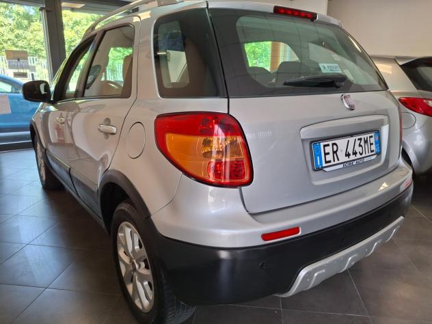 Fiat Sedici 2.0 MJT 16V DPF 4x4 Emotion - Foto 4