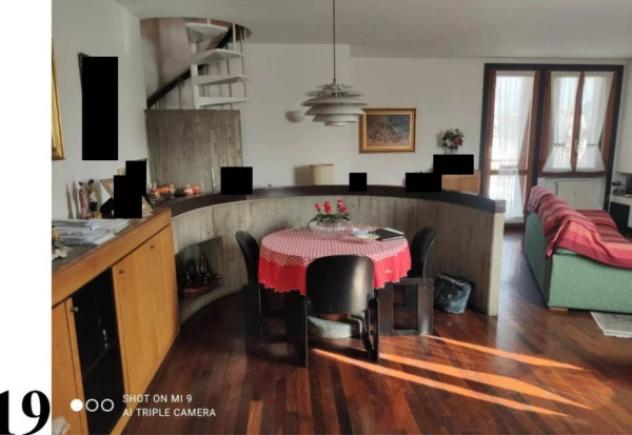 Immobile in asta di 232 m² con più di 5 locali e box auto doppio in vendita a Erba - Foto 6