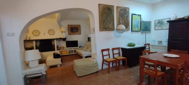 VILLA di 6 vani e di 110 mq (PIETRASANTA) rif. P318 - Foto 13
