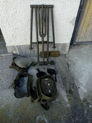 Generatore di corrente militare telefunken 1961 a pedali.