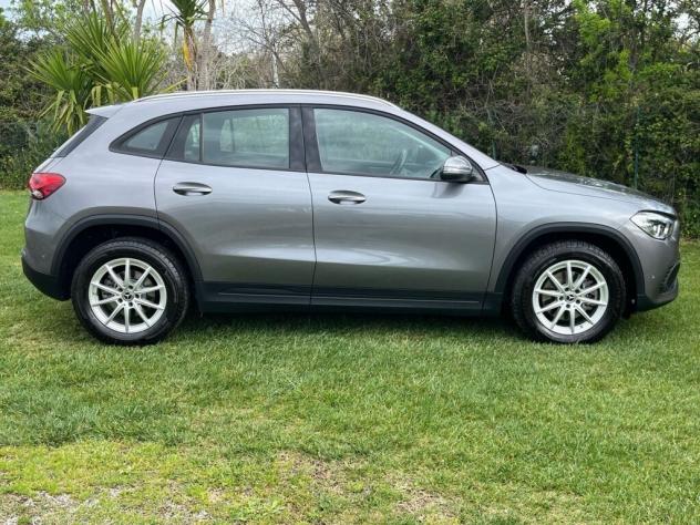 Mercedes-Benz GLA 180d Aut. Business Extra - Foto 7