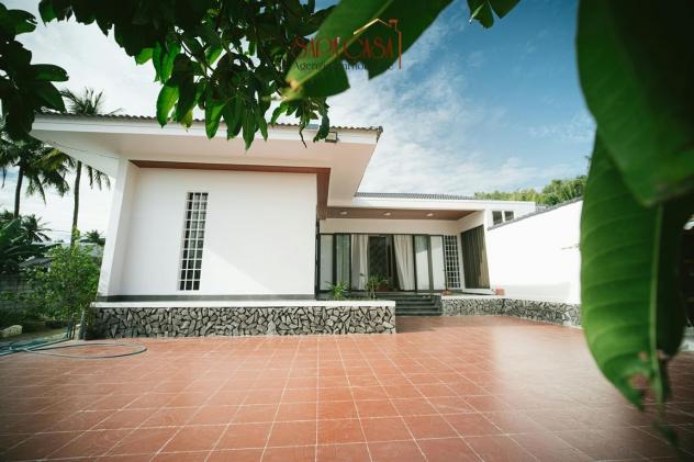 NUOVA VILLA BIFAMILIARE CON GIARDINO E TERRAZZO - Foto 3
