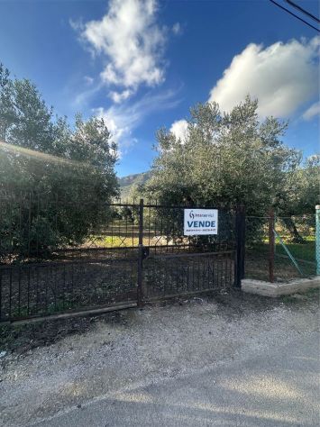 Terreno angolare fronte strada - Foto 4