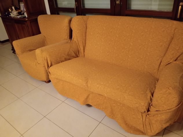 DIVANO E 2 POLTRONE COMBINATI