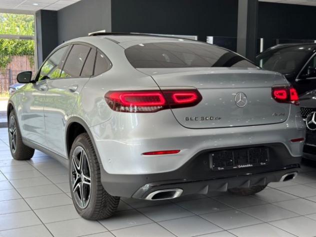 MERCEDES-BENZ GLC 300 de 4Matic Plug-in hybrid Coupé Premium Amg rif. 21935627 - Foto 3