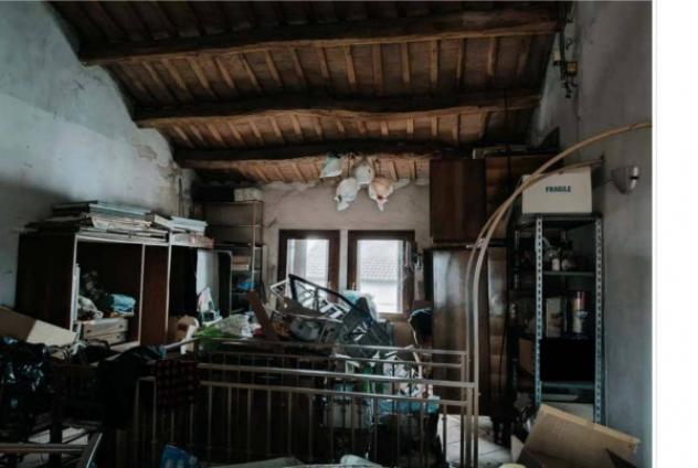 Immobile in asta di 150 m² con più di 5 locali e box auto in vendita a Melara - Foto 7